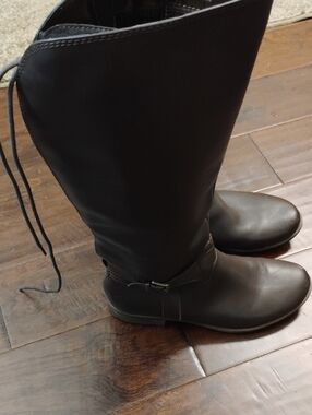 Classic Brown Knee-High Heeled Boots - Women's